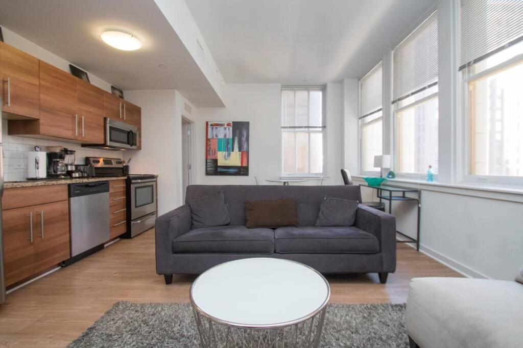 Newly Renovated 2Br 2Ba 1000Ft The Arch, Doorman Apartment ฟิลาเดลเฟีย ภายนอก รูปภาพ